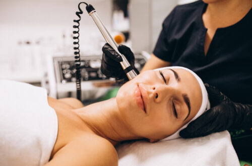 The microdermabrasion skin peel, a new anti-aging skin treatment explained